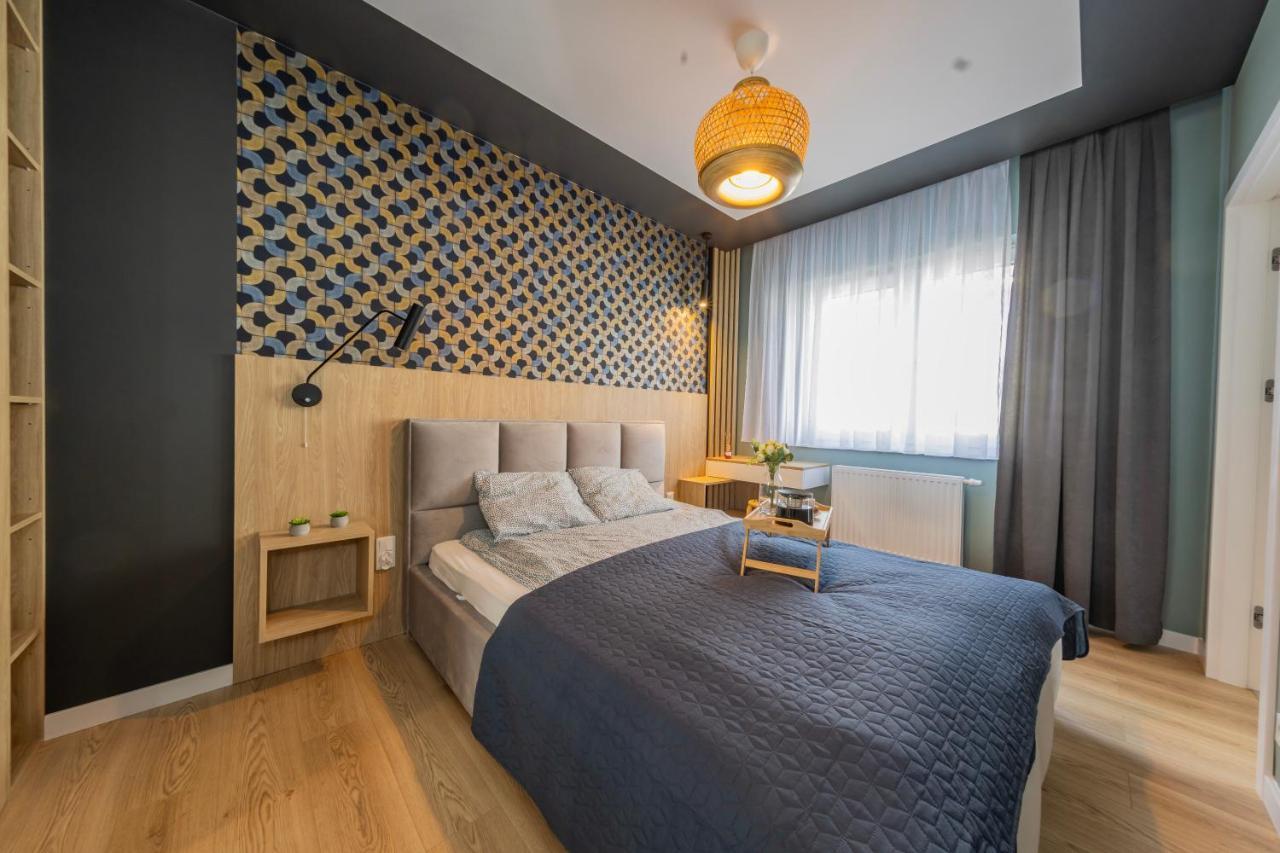 Spacious By Rentujemy Apartment Lodz (Lodz)